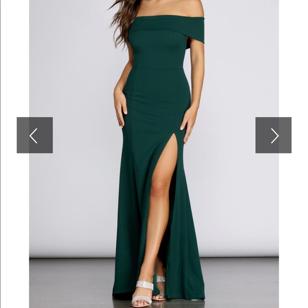 Windsor Layci Formal High Slit Dress